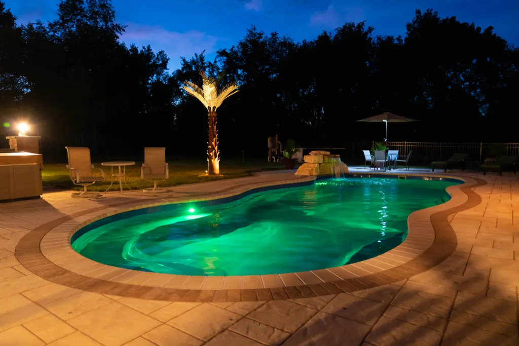 Inground fiberglass pool installed by Leisure Pools Hudson Valley in Nanuet, NY